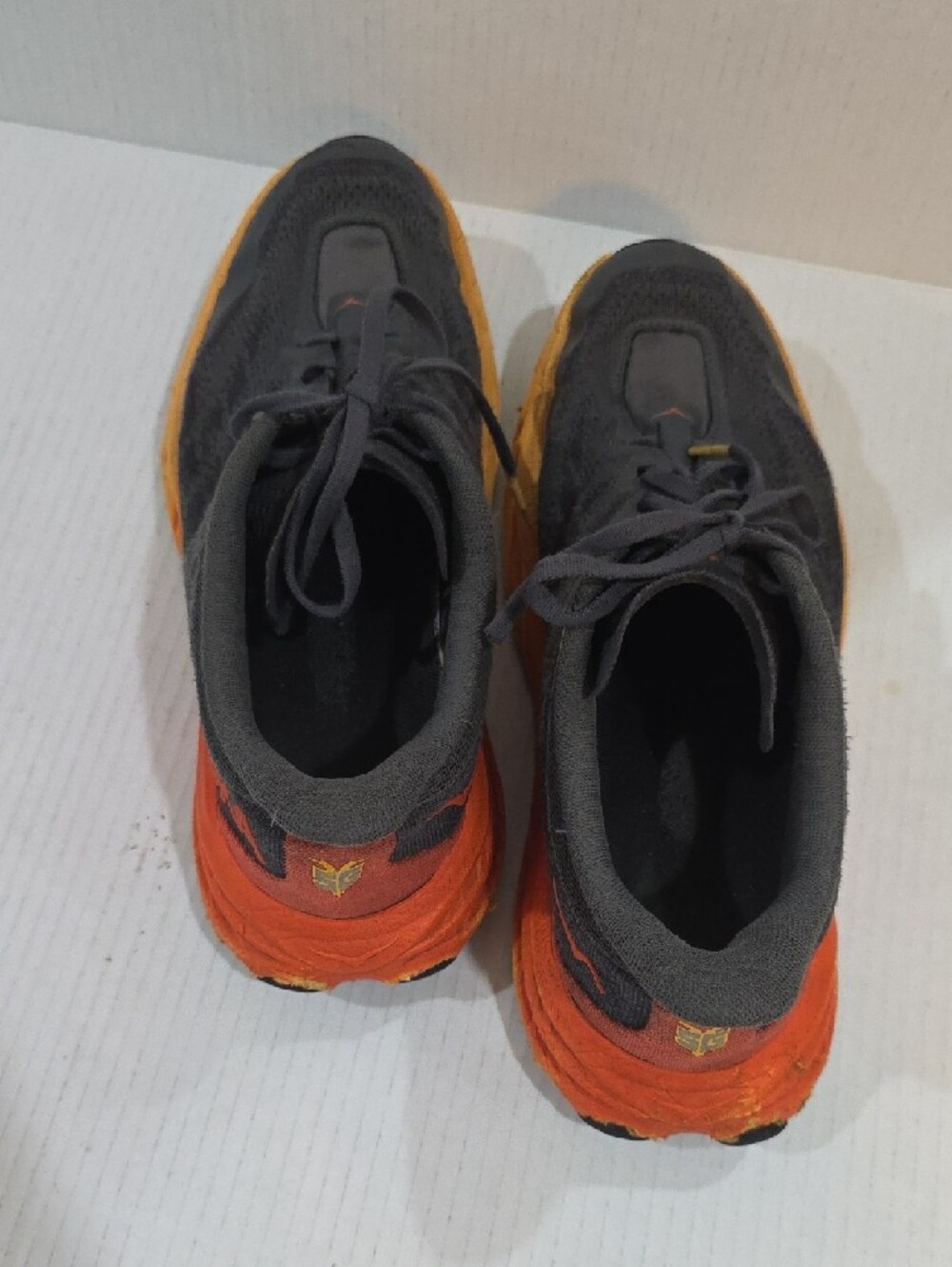 Hoka SpeedGoat 5 Men's Dark Gray Running Shoes with Orange and Yellow Size 10.5 - Picture 8 of 11